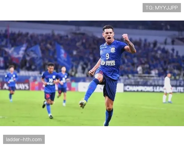 亚冠联赛决赛回顾:经典时刻与球队荣耀的展示 亚冠联赛决赛回顾:经典时刻与球队荣耀的展示