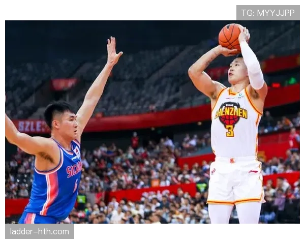 洛塞尔索状态回暖，展现出色技术与战术才能，带领球队突破重围