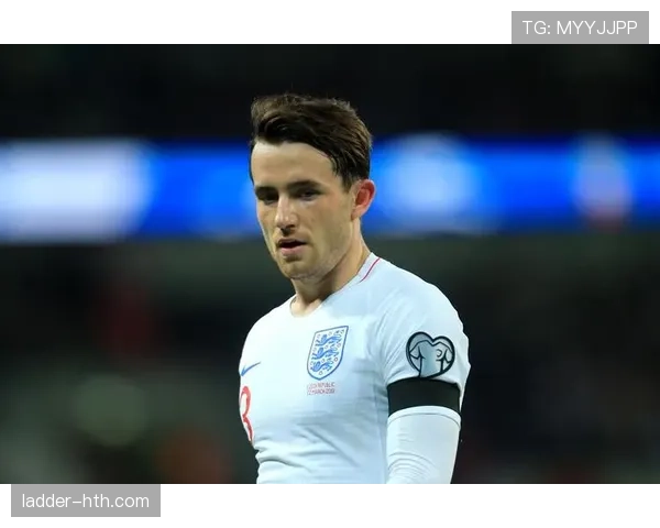 从波尔图核心到登陆英格兰：内维斯的生涯转折