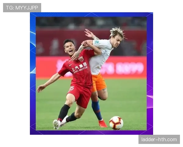 门前冲撞是否犯规？规则拆解防守与进攻的合法对抗边界